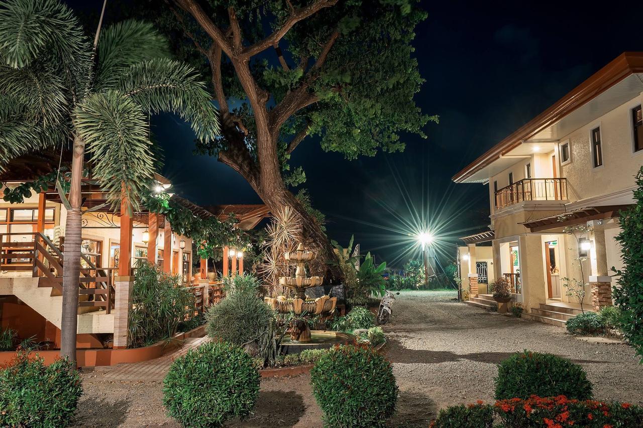 Maruyog'S Ridge Convention Center Hotel Quezon City Exterior foto