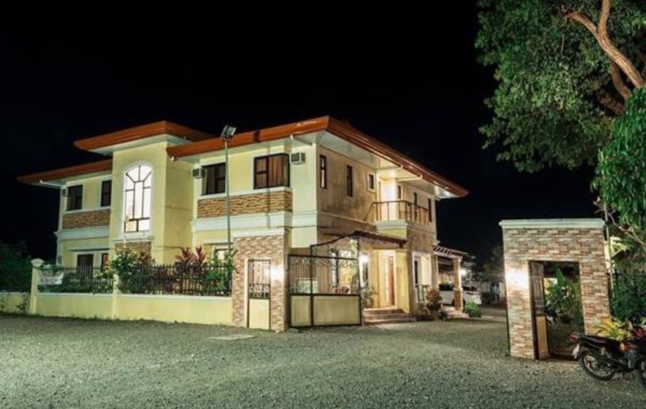 Maruyog'S Ridge Convention Center Hotel Quezon City Exterior foto